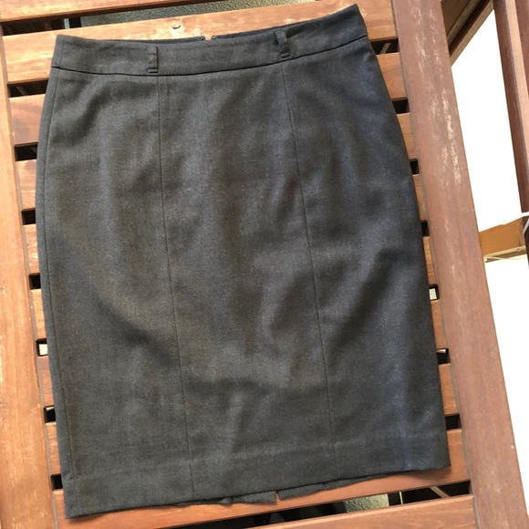 Classic charcoal pencil skirt - Picture 1 of 2